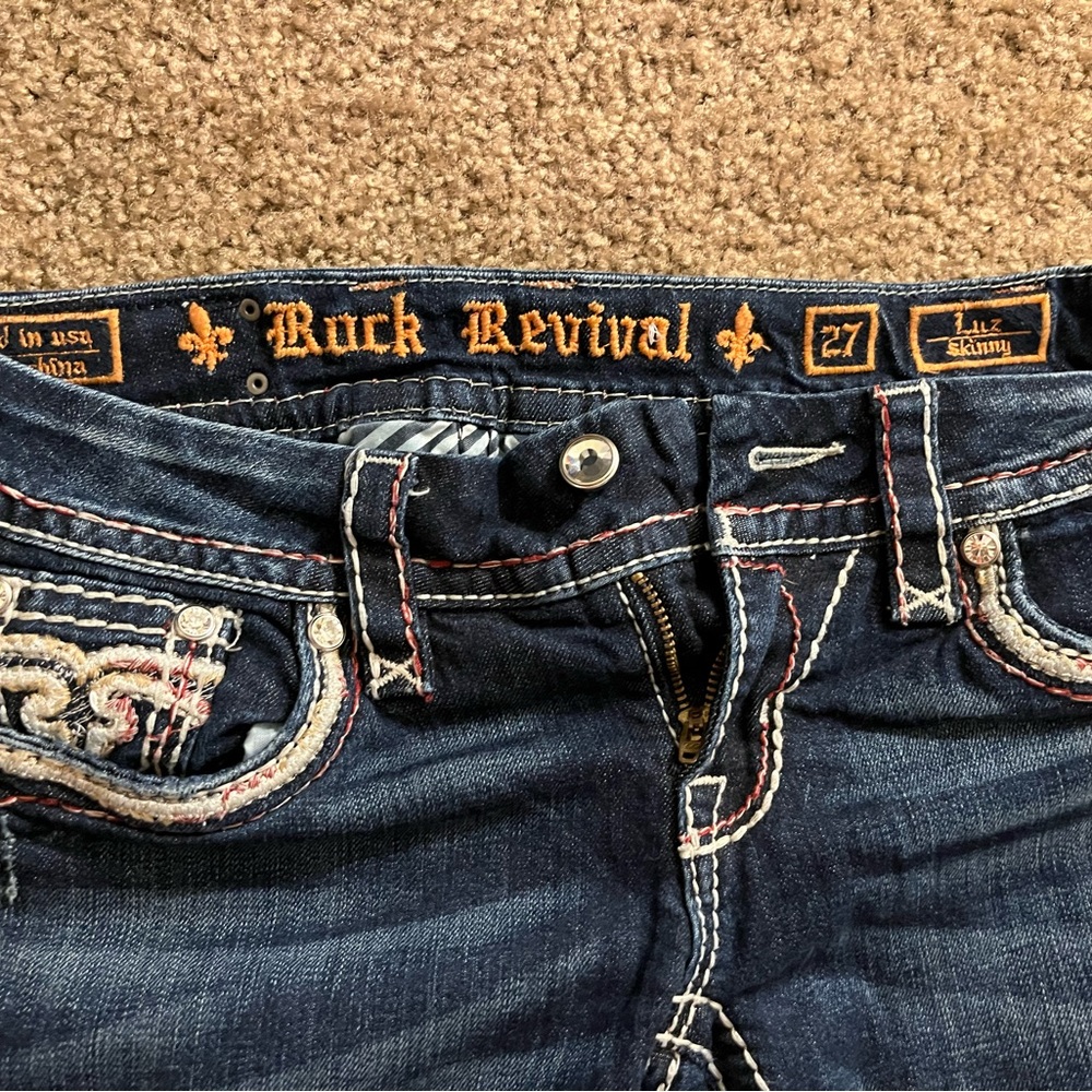 Rock revival jeans in pristine condition!